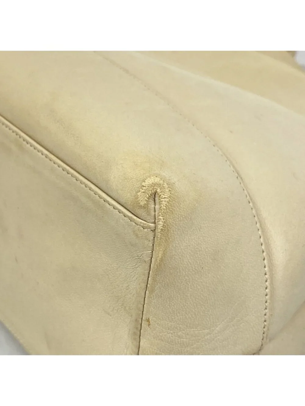 Chanel Shoulder Bag Leather Beige Gold
